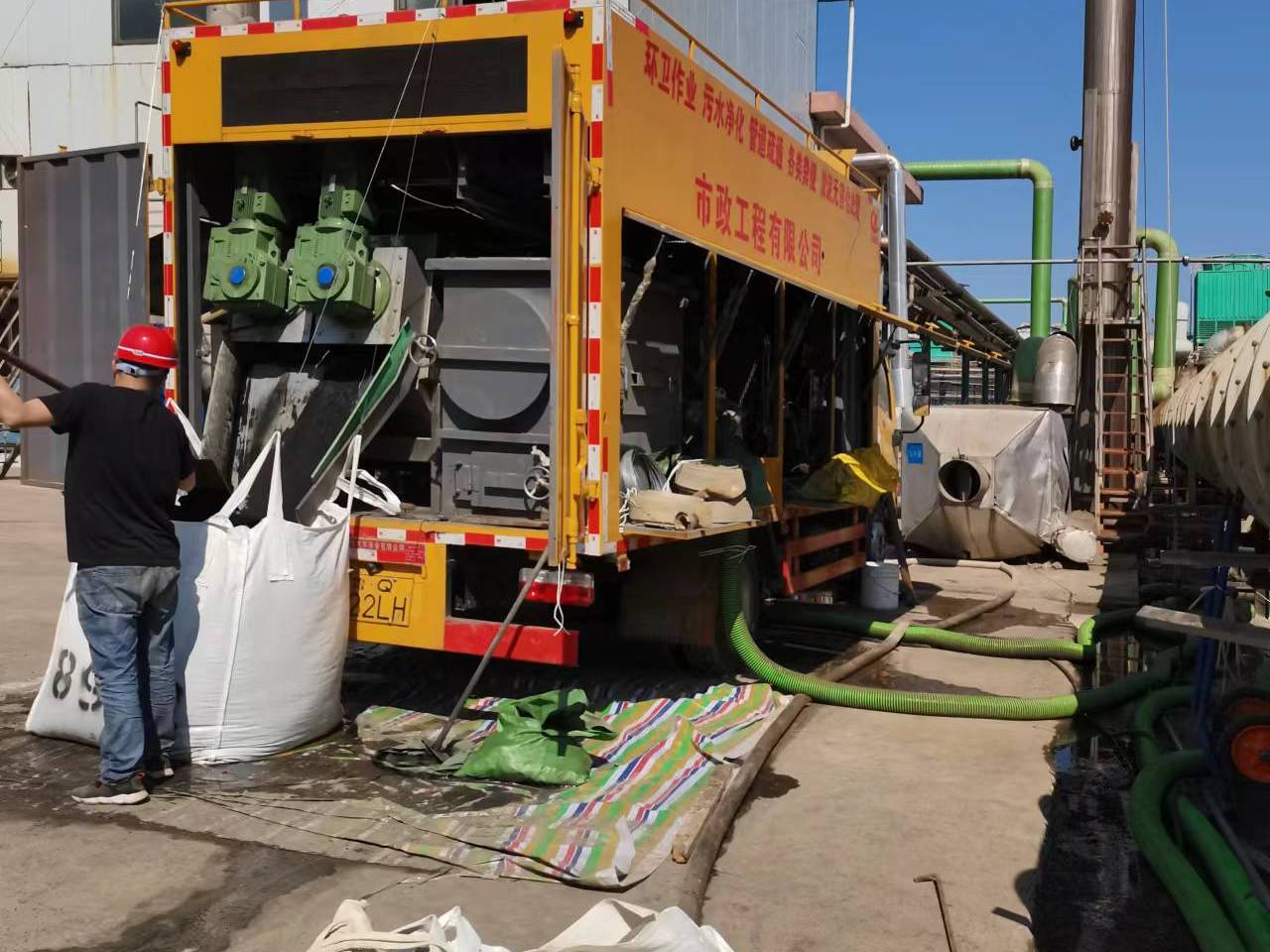 顺义淤泥压干处理